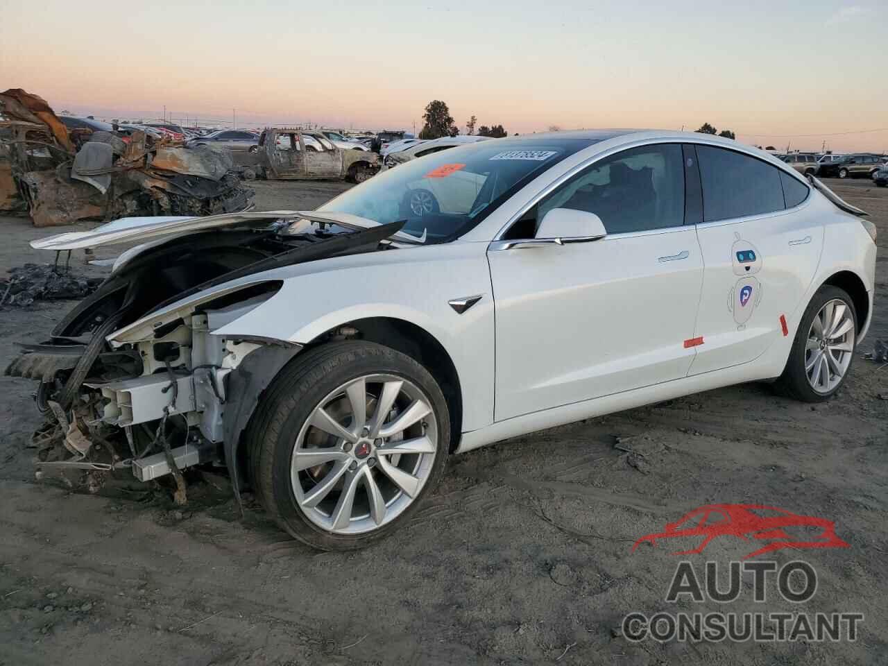 TESLA MODEL 3 2018 - 5YJ3E1EA2JF049175