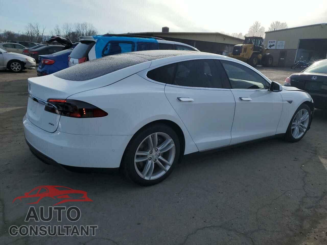 TESLA MODEL S 2015 - 5YJSA1E27FF115694