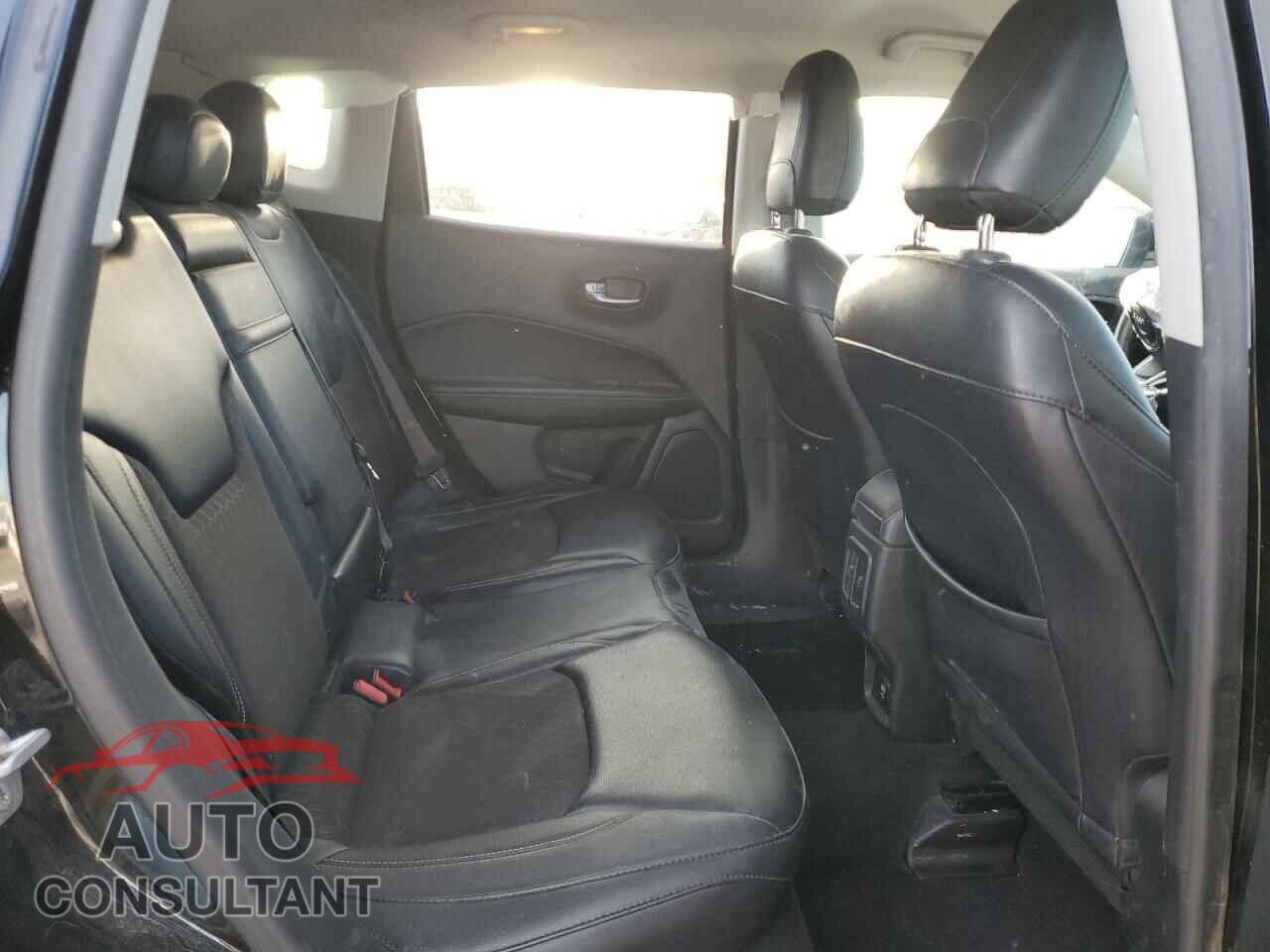 JEEP COMPASS 2017 - 3C4NJDBB4HT680329