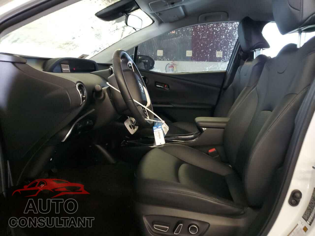 TOYOTA PRIUS 2018 - JTDKARFP3J3076830
