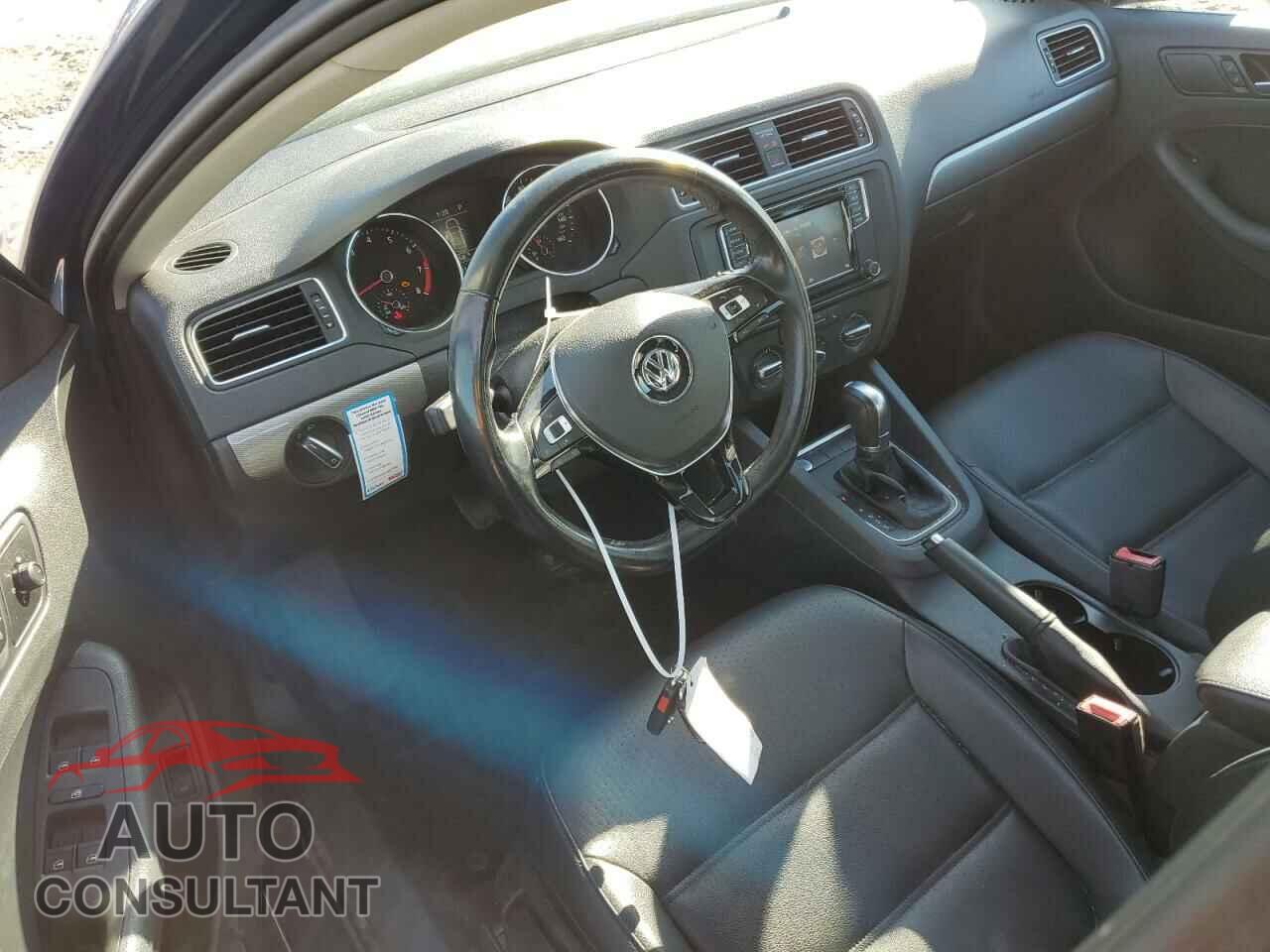 VOLKSWAGEN JETTA 2017 - 3VWDB7AJ3HM367864