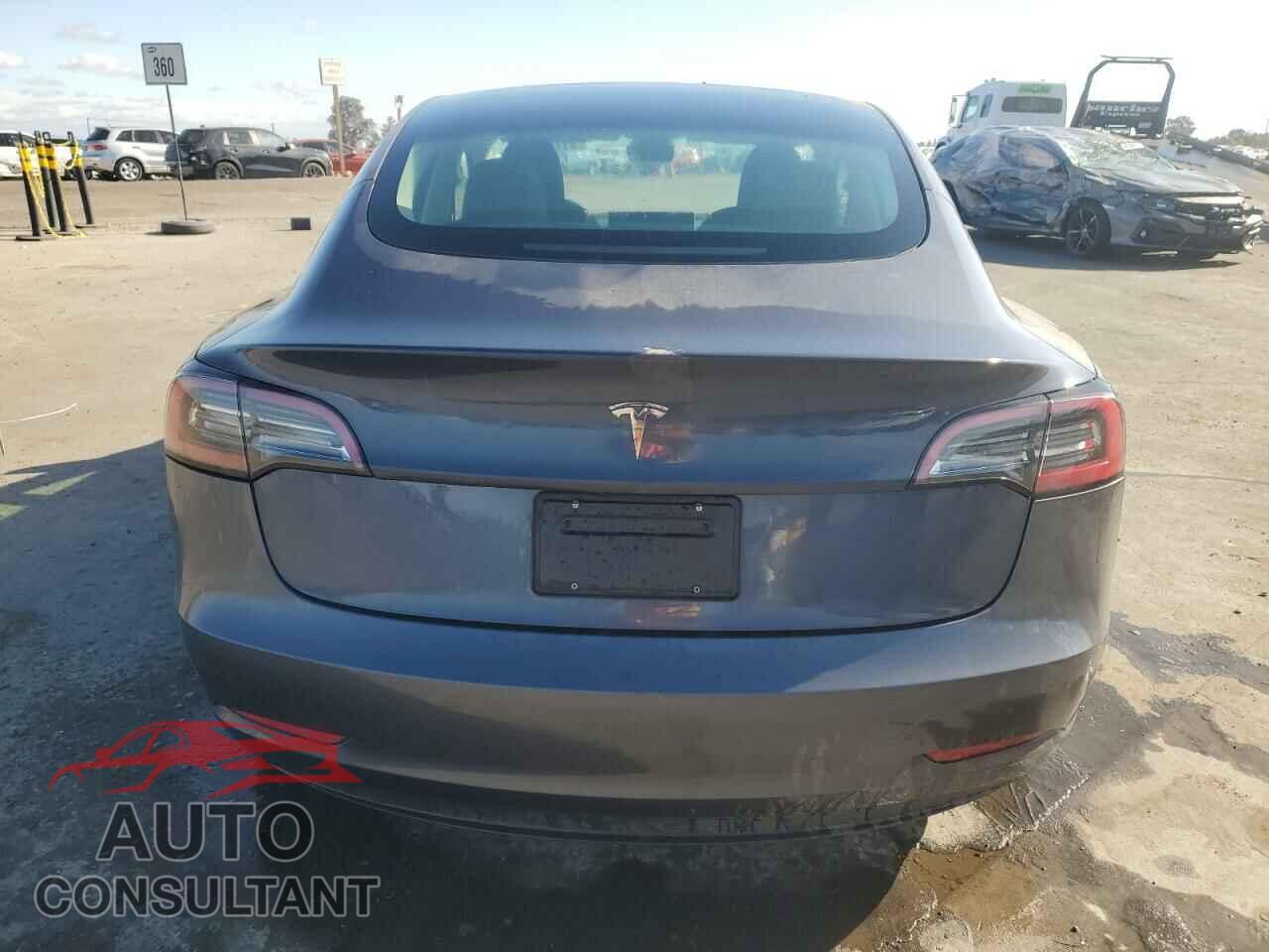 TESLA MODEL 3 2023 - 5YJ3E1EA5PF601633