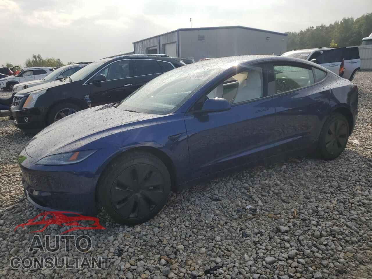 TESLA MODEL 3 2025 - 5YJ3E1EA2SF068309