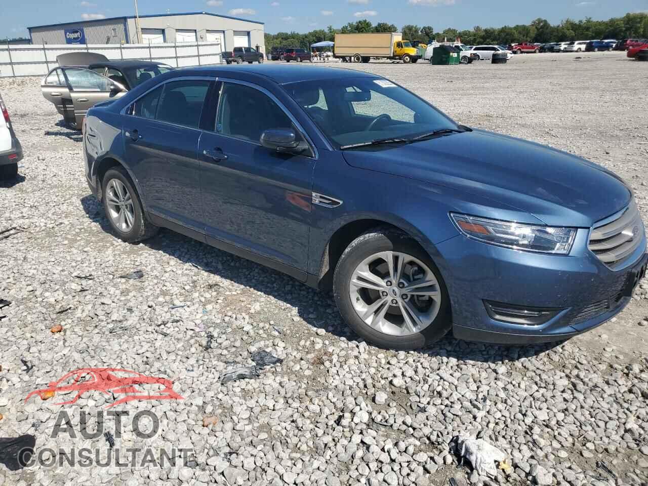 FORD TAURUS 2018 - 1FAHP2E87JG123026