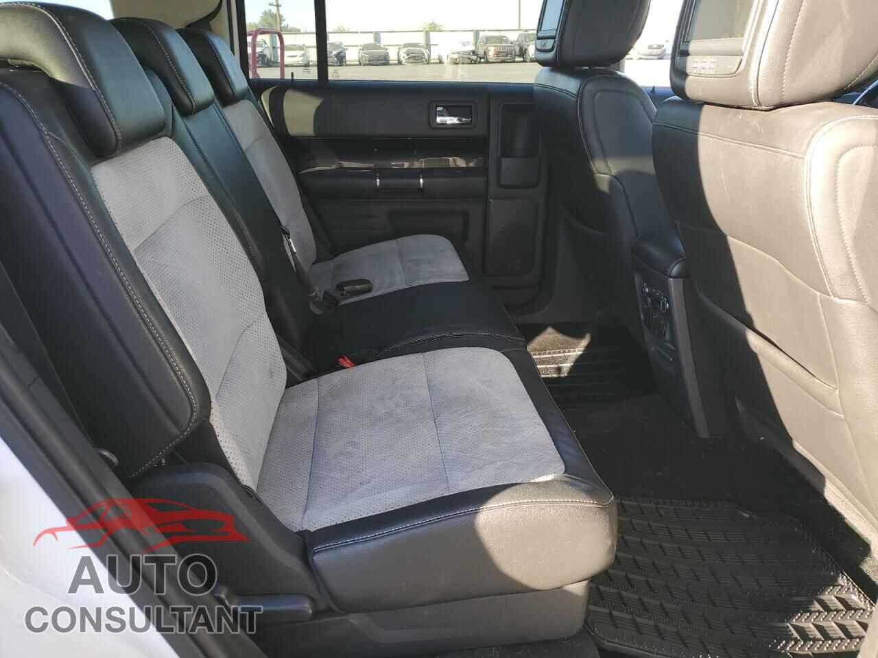FORD FLEX 2011 - 2FMHK6DCXBBD32075