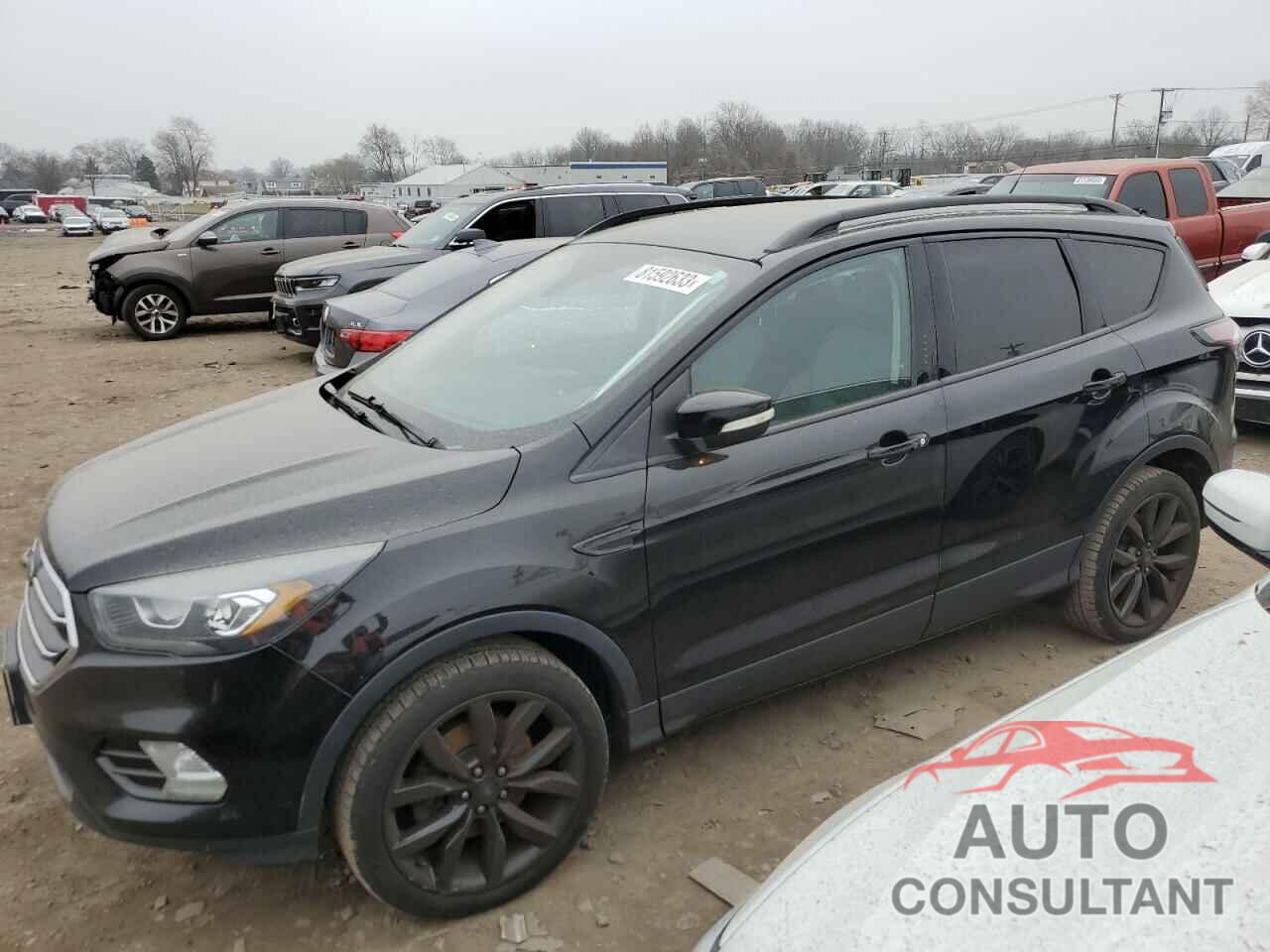 FORD ESCAPE 2017 - 1FMCU9JD3HUB11889