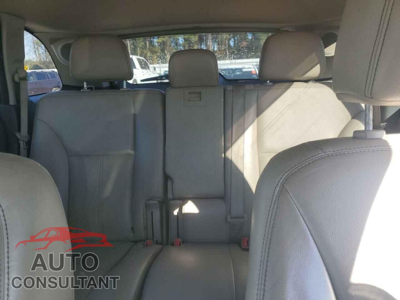 FORD EDGE 2011 - 2FMDK3KC7BBA27875