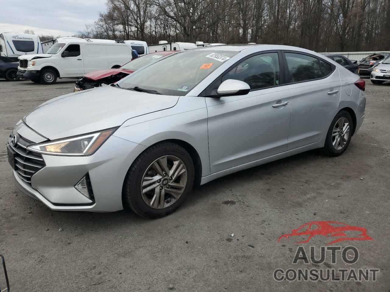 HYUNDAI ELANTRA 2019 - 5NPD84LF4KH409190