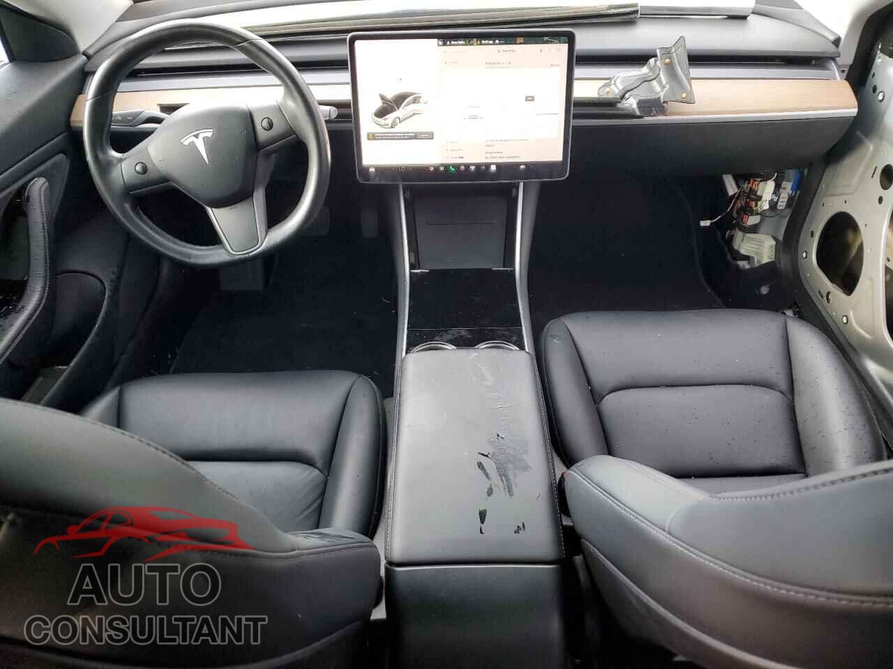 TESLA MODEL 3 2018 - 5YJ3E1EB4JF069355