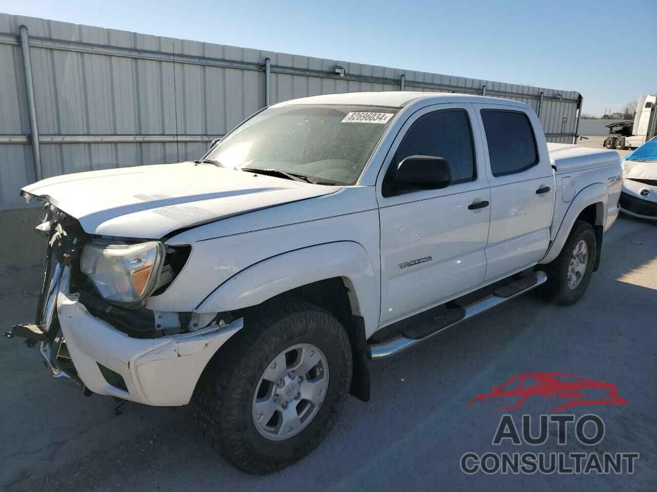TOYOTA TACOMA 2013 - 3TMLU4EN6DM132020