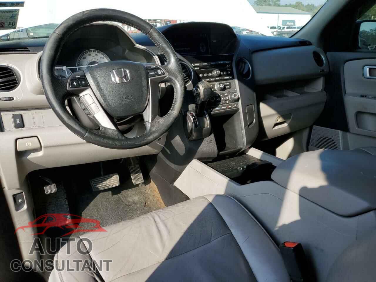 HONDA PILOT 2013 - 5FNYF3H52DB024147