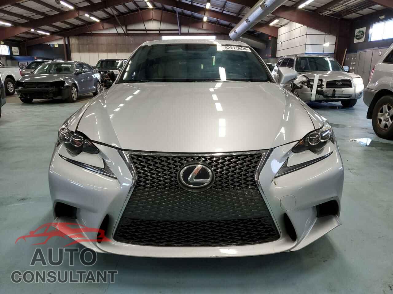 LEXUS IS 2014 - JTHCE1D29E5002743