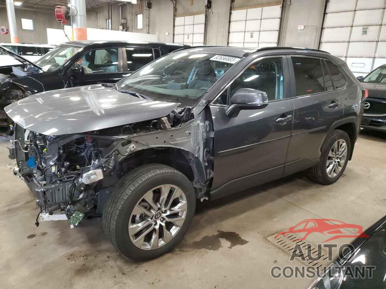 TOYOTA RAV4 2022 - 2T3A1RFVXNC272374