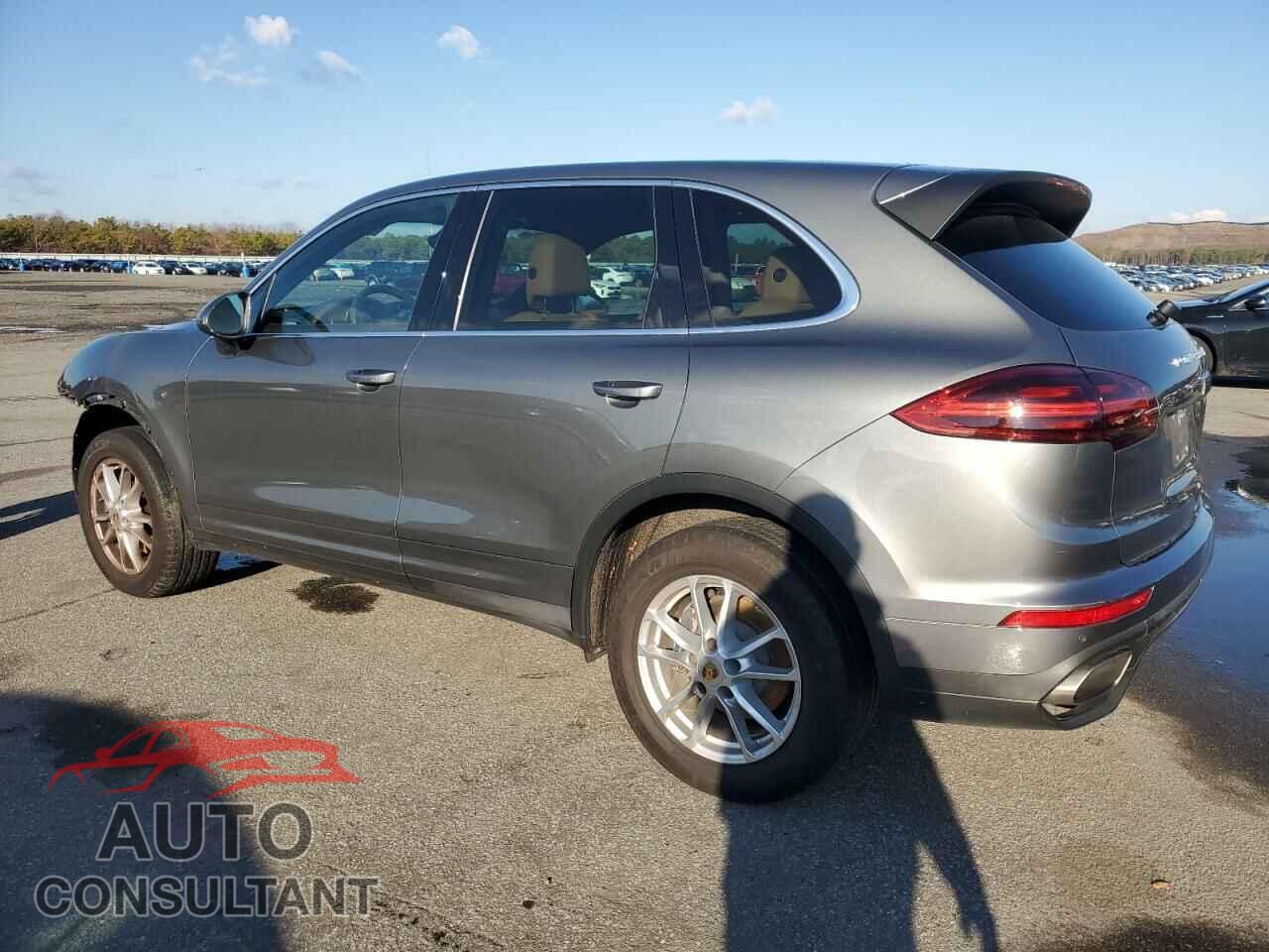 PORSCHE CAYENNE 2016 - WP1AA2A23GKA12329