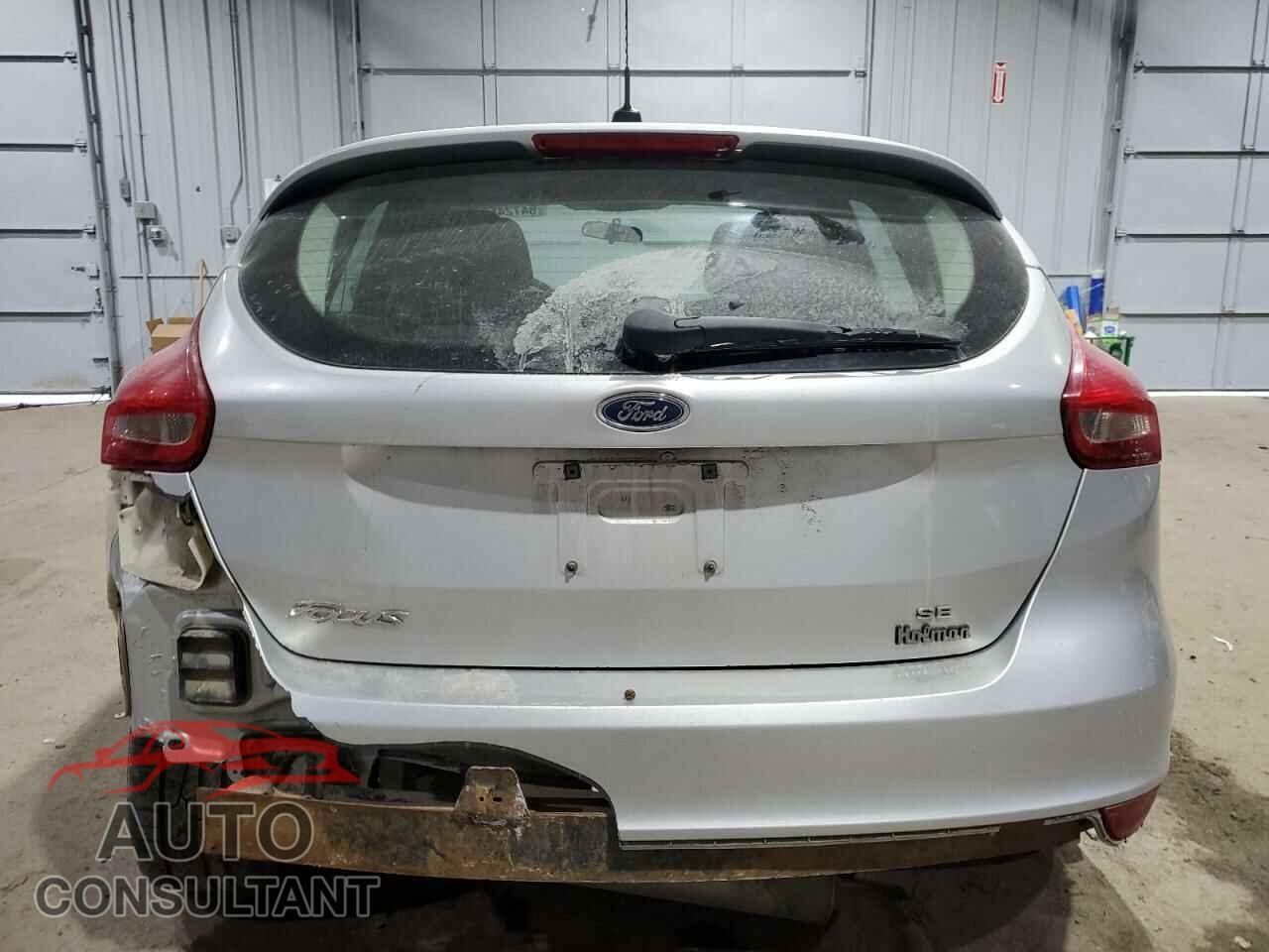 FORD FOCUS 2017 - 1FADP3K20HL267247