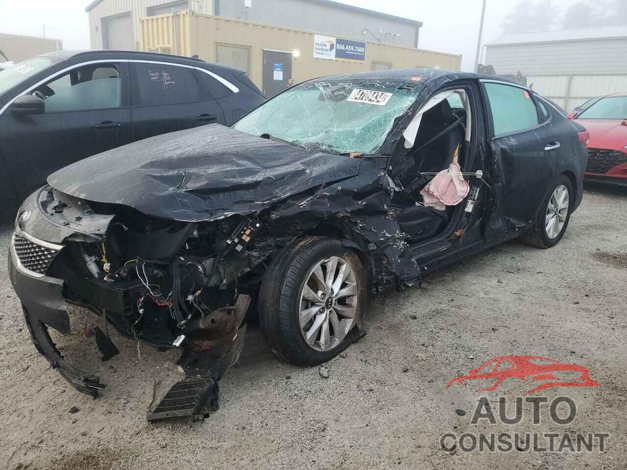 KIA OPTIMA 2018 - 5XXGU4L30JG192990