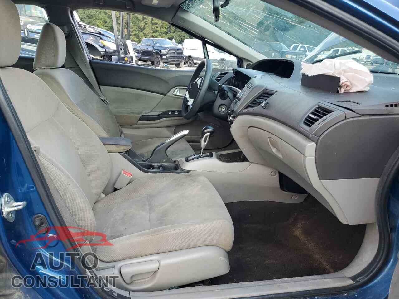 HONDA CIVIC 2012 - 2HGFB2F82CH557409