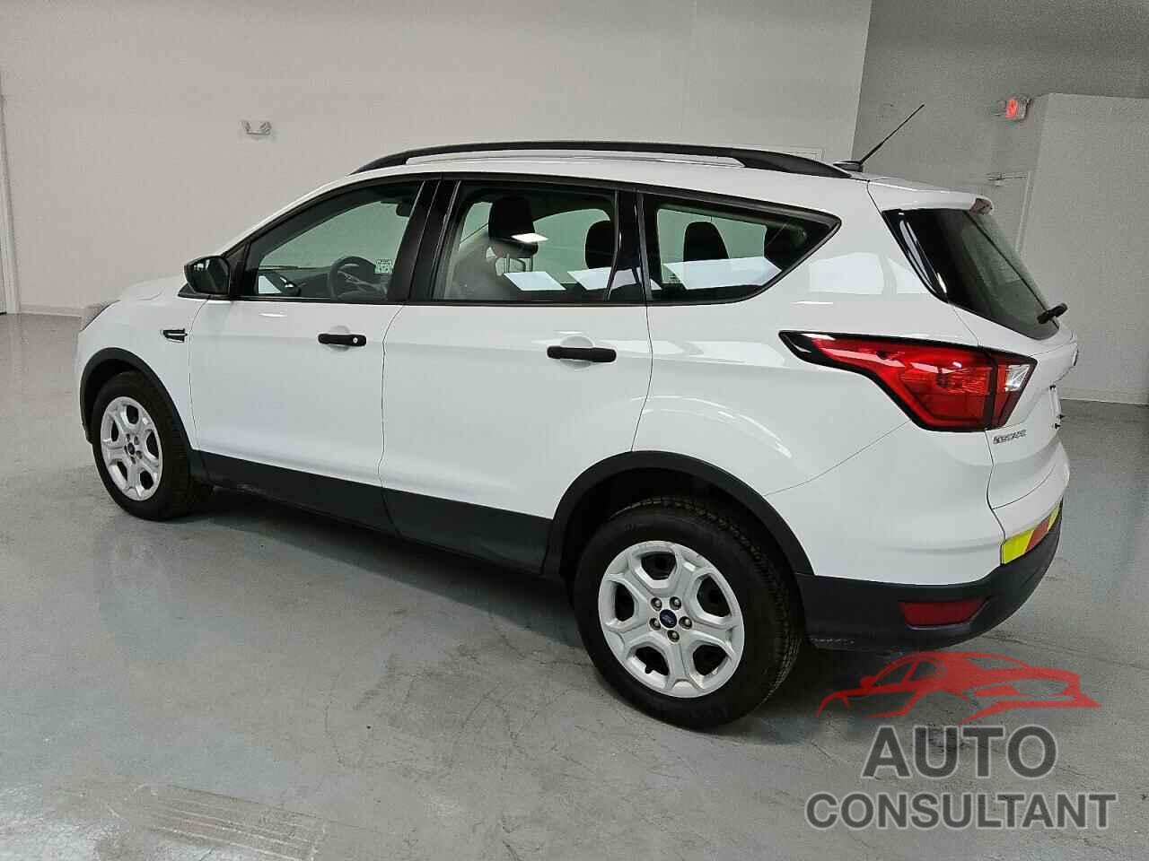 FORD ESCAPE 2019 - 1FMCU0F73KUC35411
