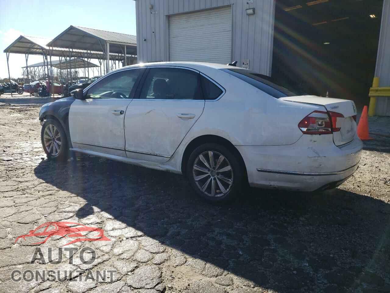 VOLKSWAGEN PASSAT 2012 - 1VWCH7A31CC101202