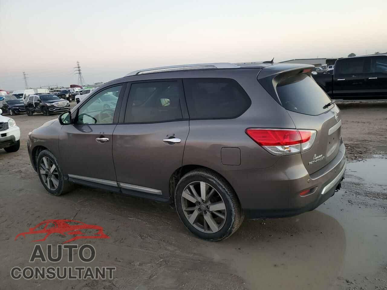 NISSAN PATHFINDER 2013 - 5N1AR2MN9DC627680