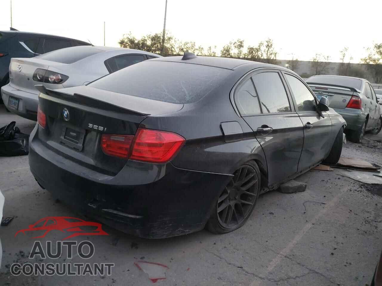 BMW 3 SERIES 2013 - WBA3A5C55DF351825