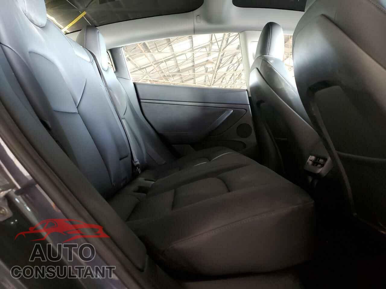 TESLA MODEL 3 2023 - 5YJ3E1EA7PF703581
