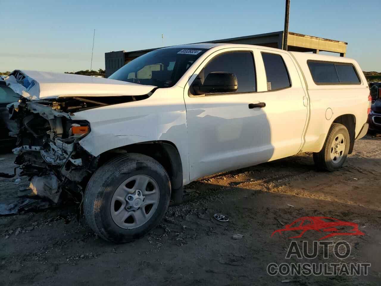 TOYOTA TUNDRA 2017 - 5TFUM5F1XHX071194