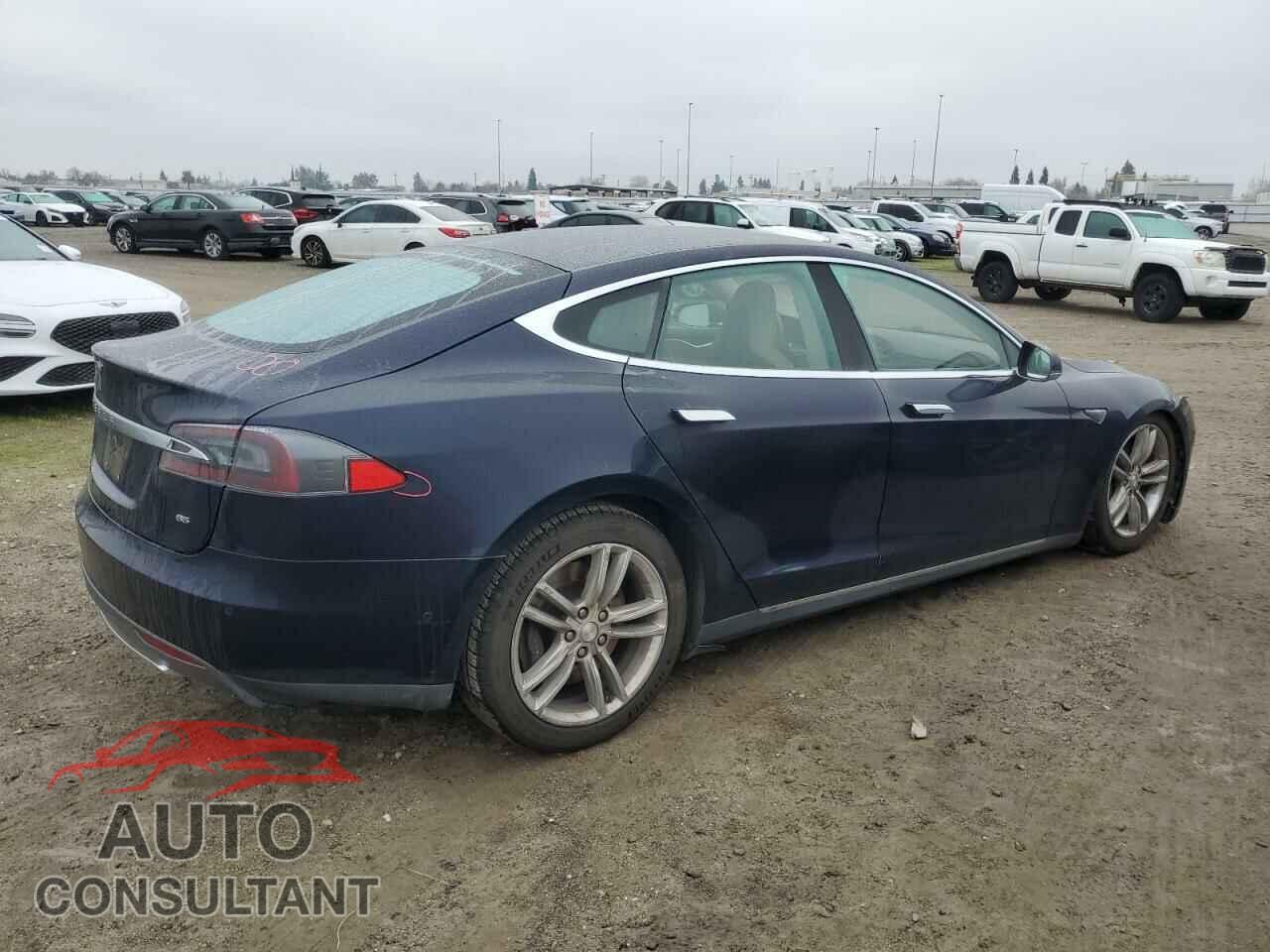 TESLA MODEL S 2015 - 5YJSA1H17FF083087