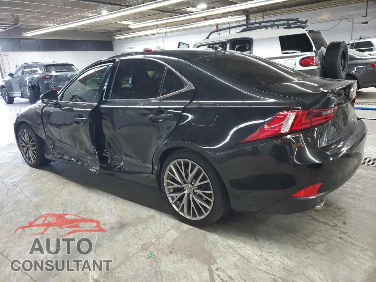 LEXUS IS 2015 - JTHCF1D21F5016439