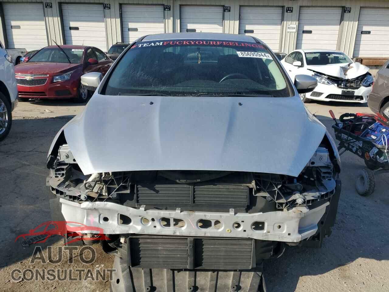 FORD FOCUS 2016 - 1FADP3F29GL233526