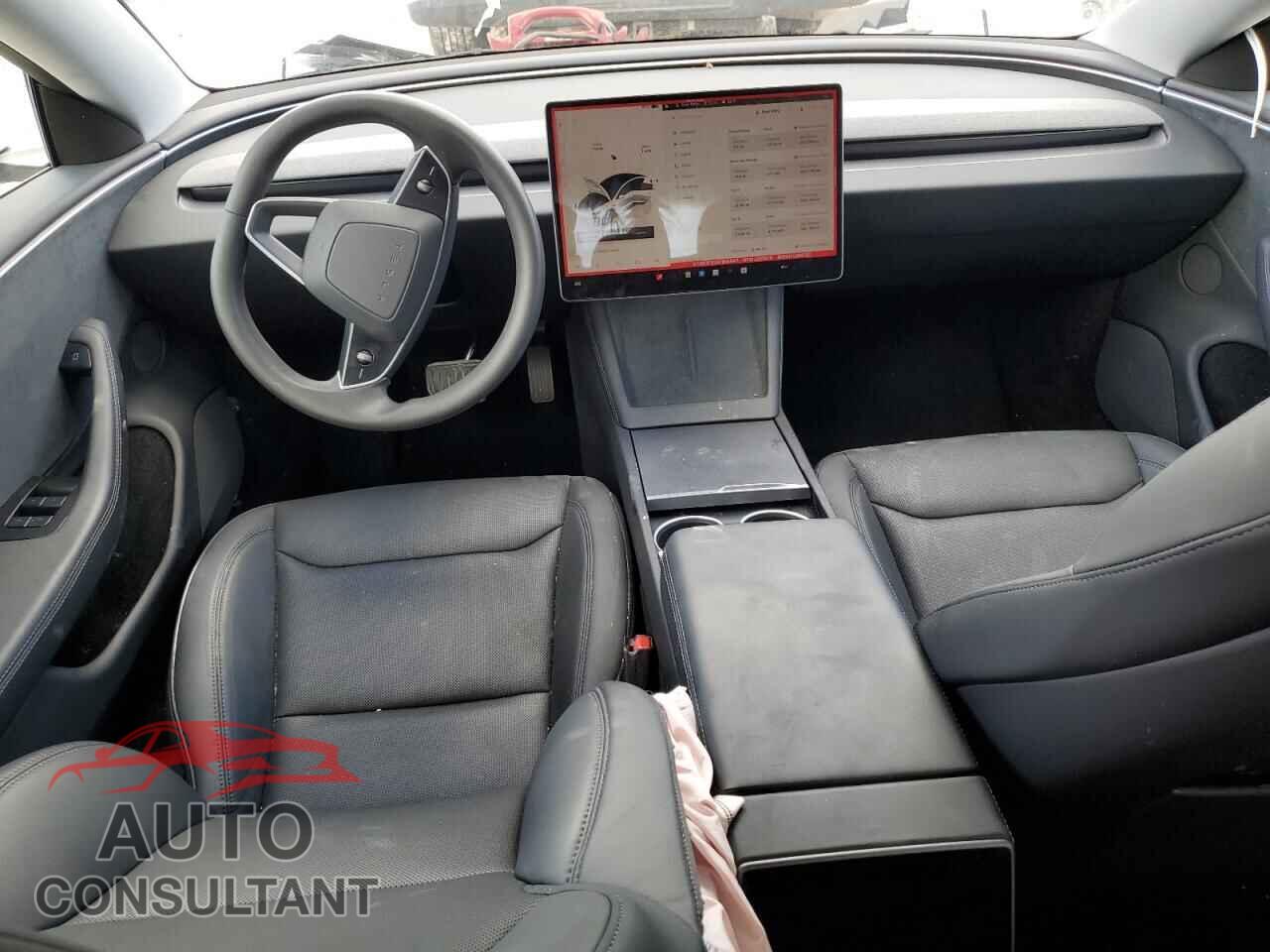 TESLA MODEL 3 2024 - 5YJ3E1EB2RF816947