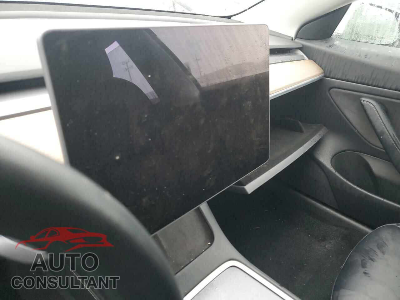TESLA MODEL 3 2021 - 5YJ3E1EB2MF906642