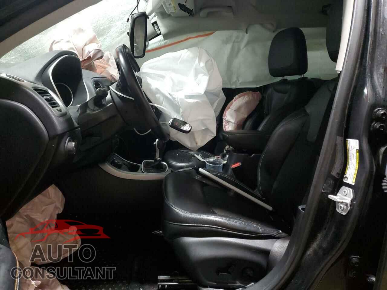 JEEP COMPASS 2020 - 3C4NJDBB9LT161561
