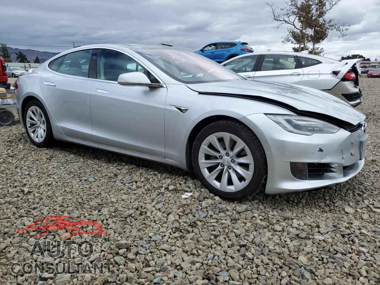TESLA MODEL S 2017 - 5YJSA1E13HF210926