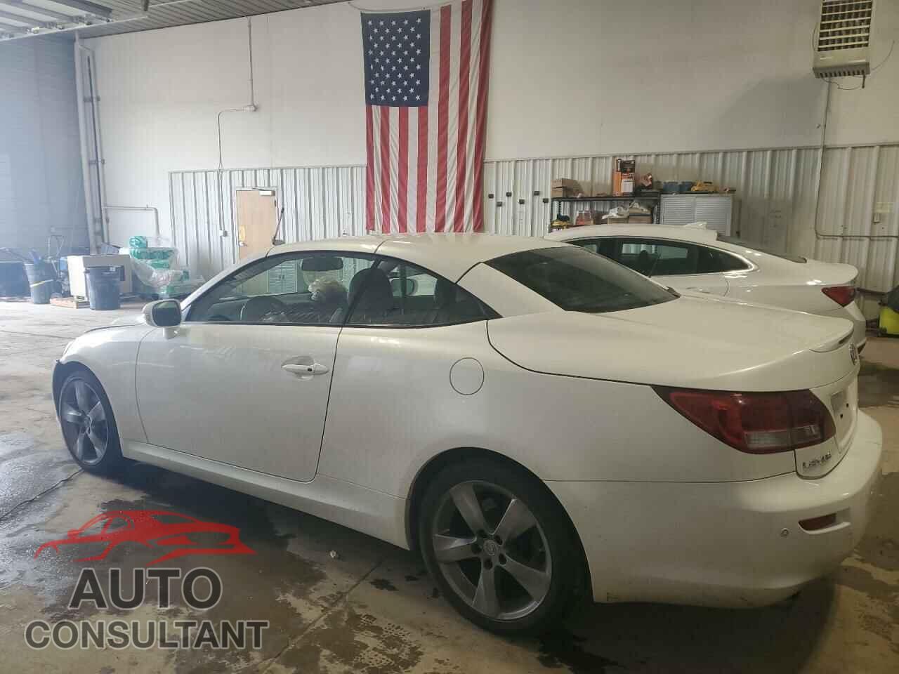 LEXUS IS 2010 - JTHFF2C21A2501792