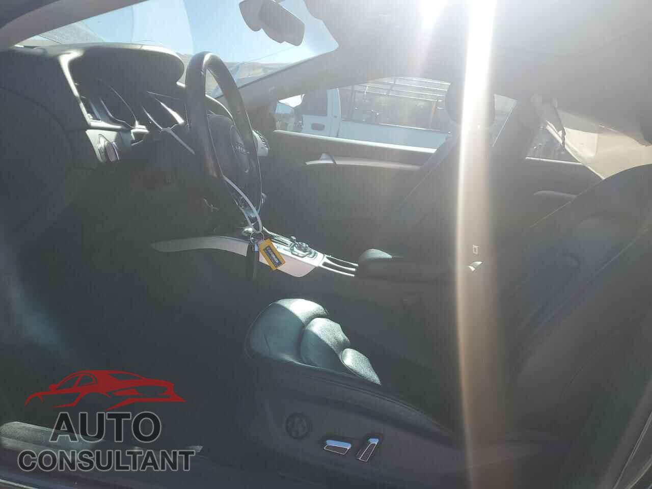 AUDI A5 2014 - WAULFAFR8EA024276
