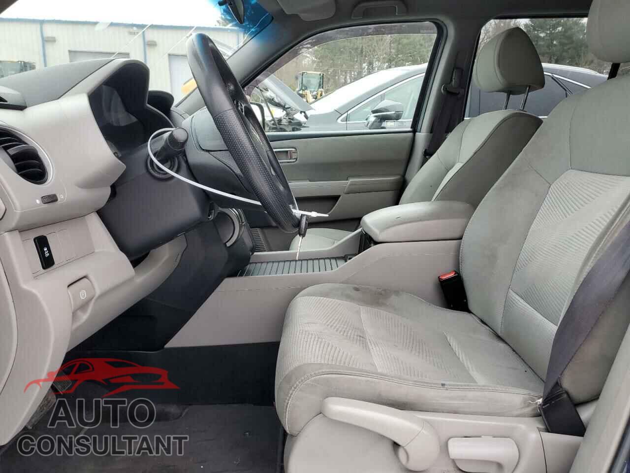HONDA PILOT 2012 - 5FNYF4H27CB019052