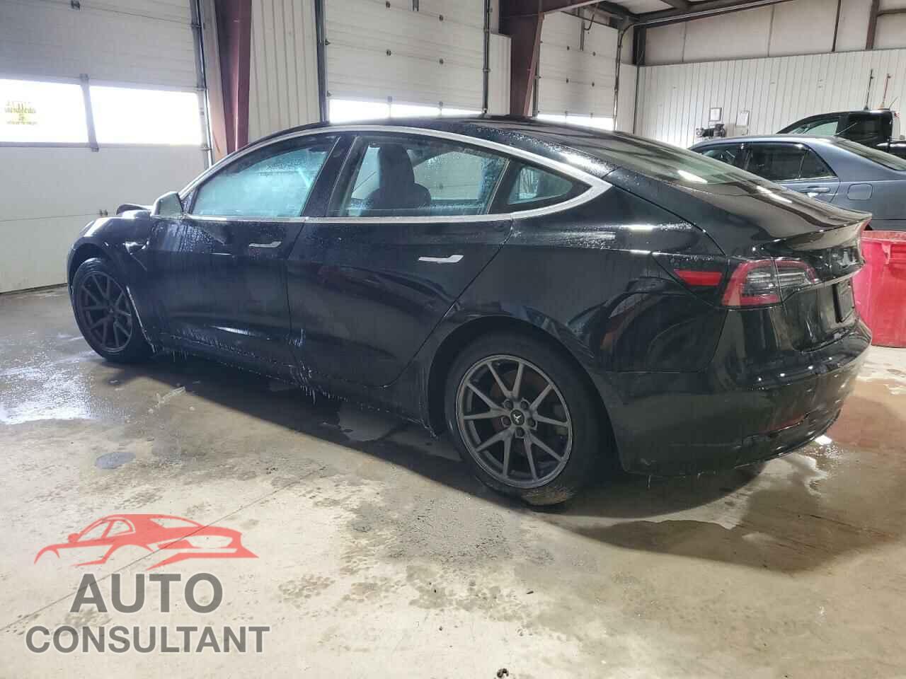 TESLA MODEL 3 2019 - 5YJ3E1EB6KF208824