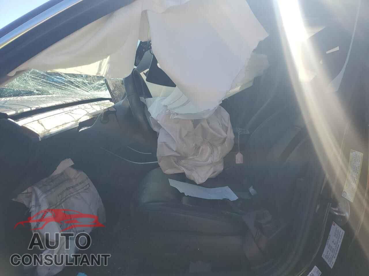 TESLA MODEL 3 2018 - 5YJ3E1EB3JF054040