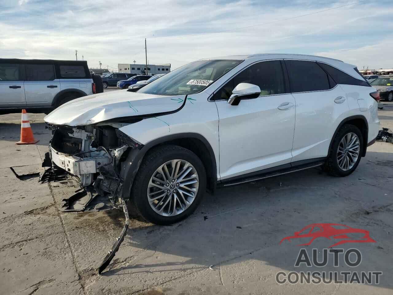 LEXUS RX350 2022 - JTJJZKFA4N2040211