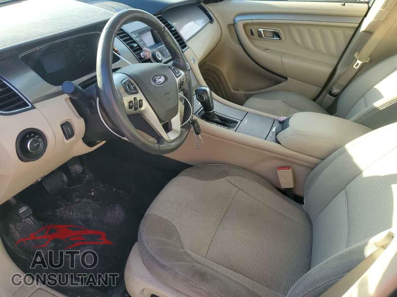 FORD TAURUS 2015 - 1FAHP2E82FG181195