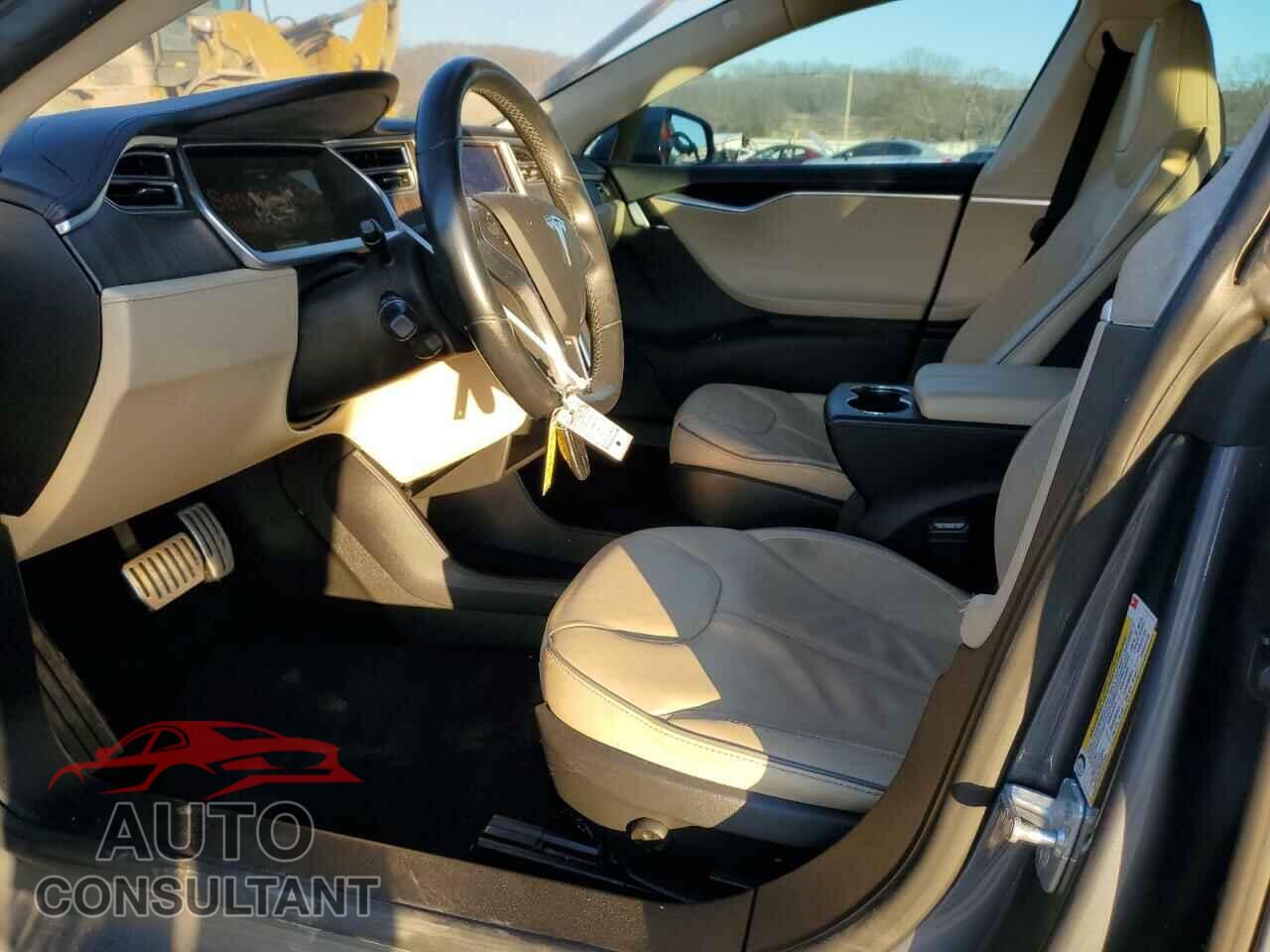 TESLA MODEL S 2013 - 5YJSA1CP6DFP17482