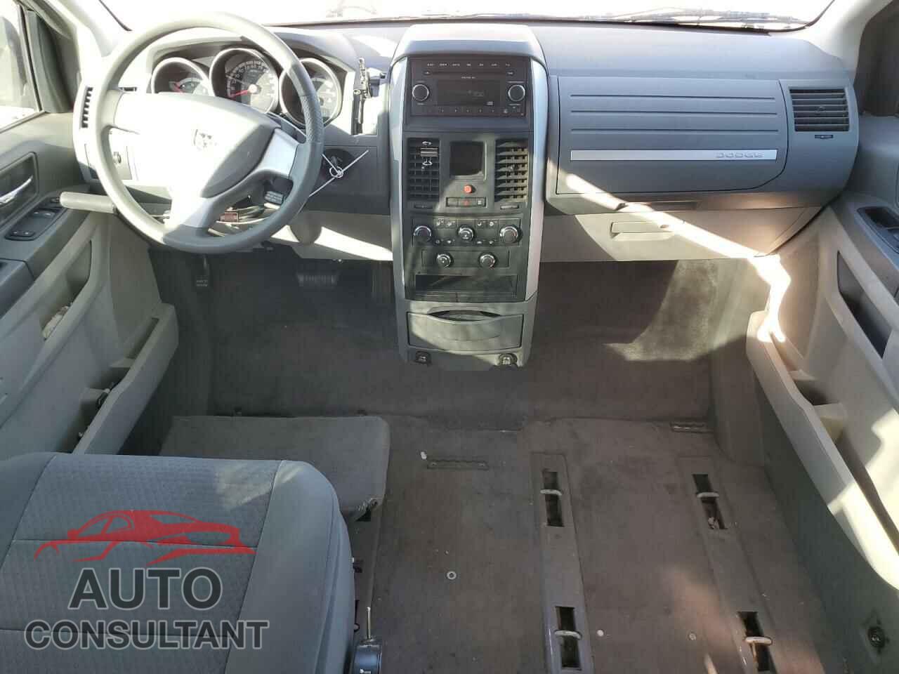 DODGE CARAVAN 2010 - 2D4RN4DE5AR297301