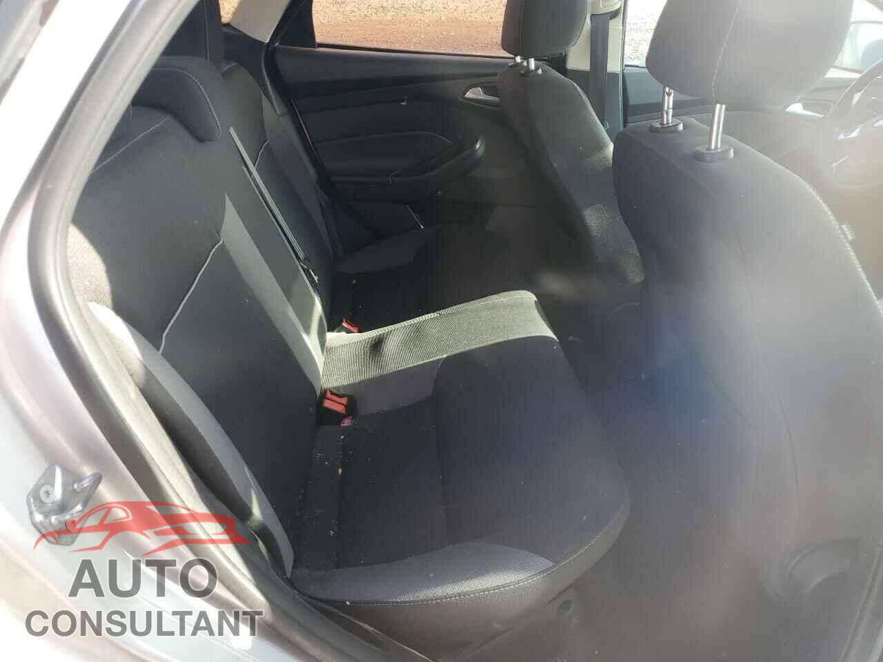 FORD FOCUS 2014 - 1FADP3F2XEL462665