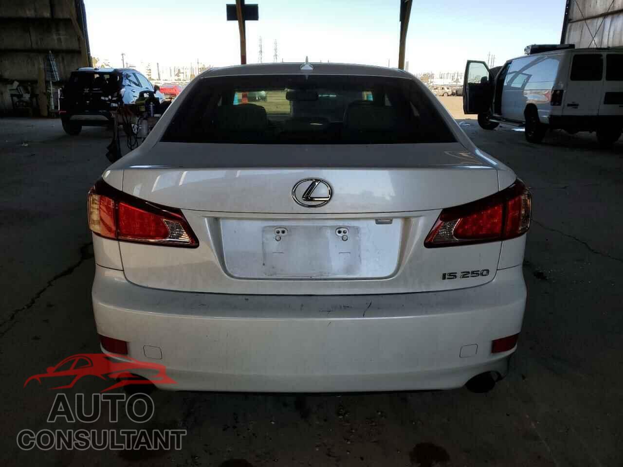 LEXUS IS 2011 - JTHBF5C2XB5140630