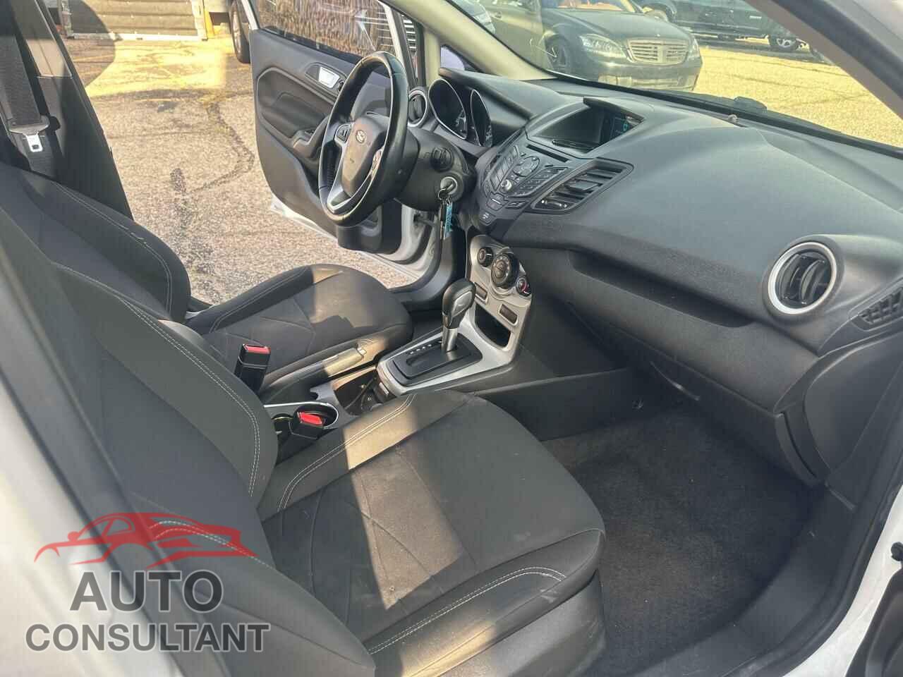 FORD FIESTA 2016 - 3FADP4EJ1GM105357
