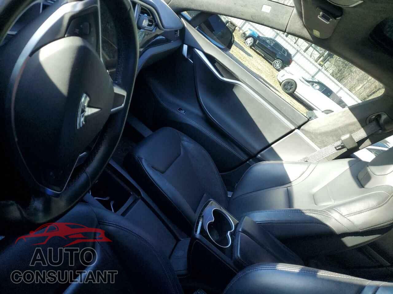 TESLA MODEL S 2016 - 5YJSA1E1XGF143806