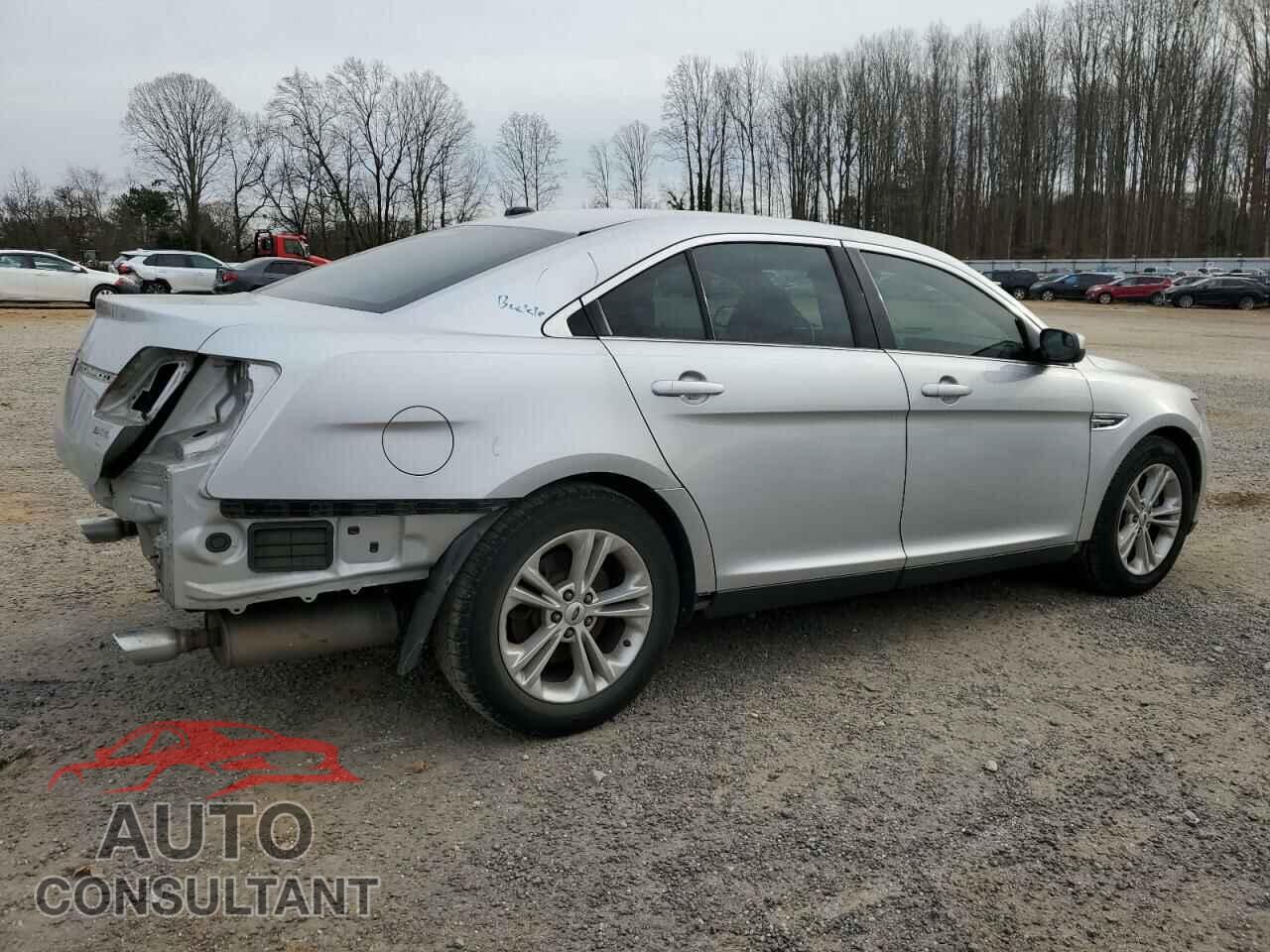FORD TAURUS 2015 - 1FAHP2H88FG160119