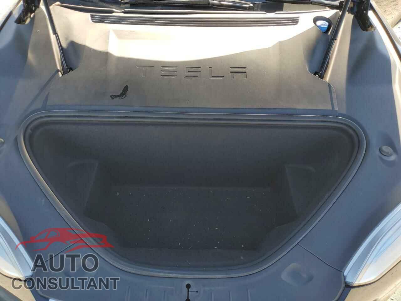 TESLA MODEL S 2019 - 5YJSA1E24KF331108