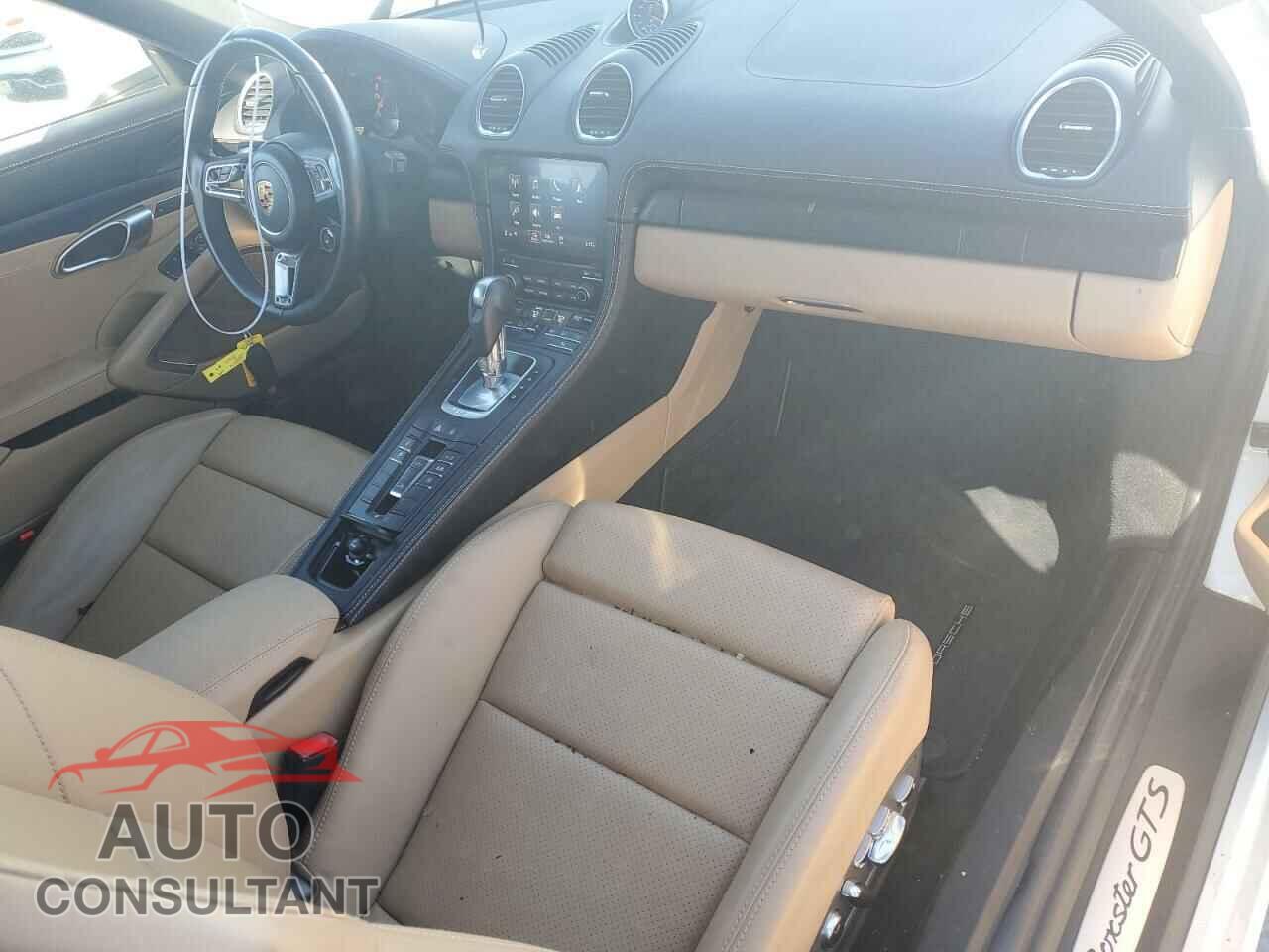 PORSCHE BOXSTER 2018 - WP0CB2A88JS229264